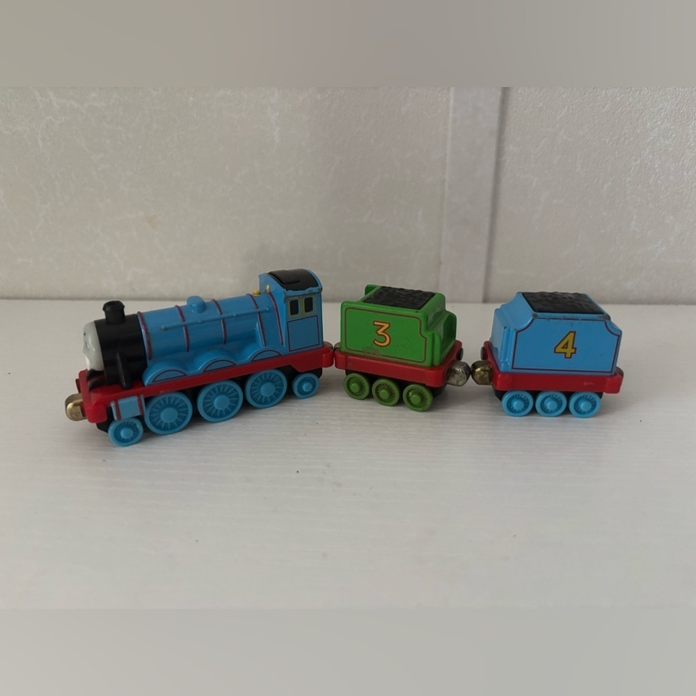 Thomas & Friends 3pc set - Picture 2 of 3